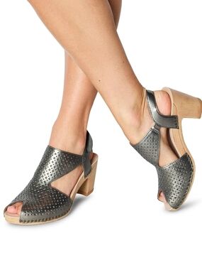 Dansko Sandals Womens 36 US 6.5-7 Gunmetal Metallic Teagan 3” Heels Shoes Boho